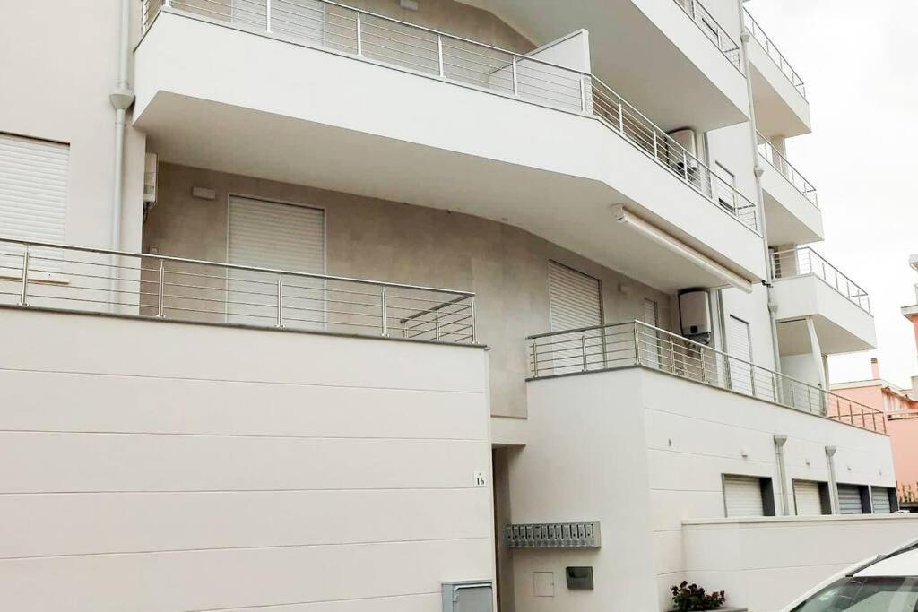 Lido Beach Apartments, Nuovi E Moderni, Vicino Alla Spiaggia Alghero Exterior photo